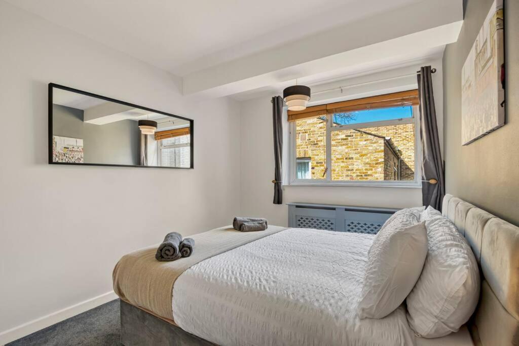 Lovely 3-Bed Clapham Common London Exterior foto